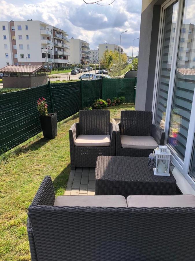 Apartament Rodzinny Z Ogrodkiem กดัญสก์ ภายนอก รูปภาพ
